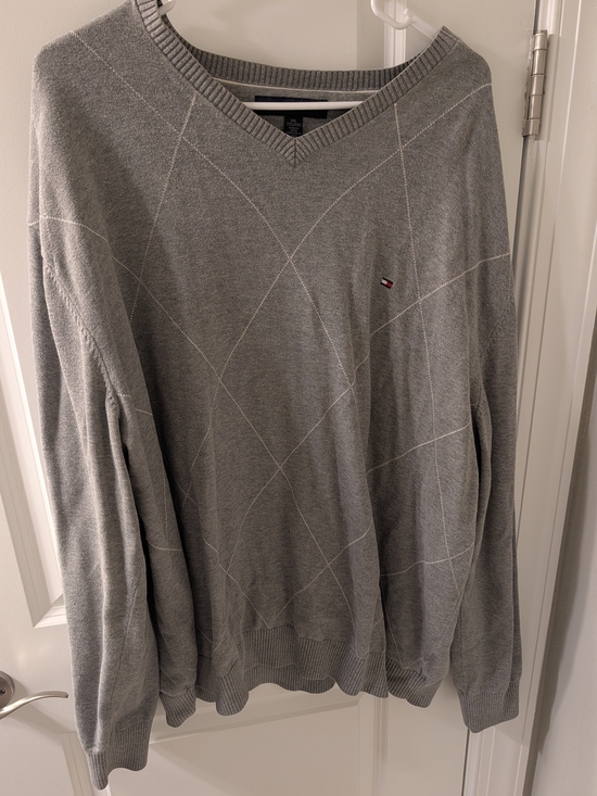 Tommy Hilfiger Other - Tommy Hilfiger Light Gray V-Neck Argyle Knit Sweater